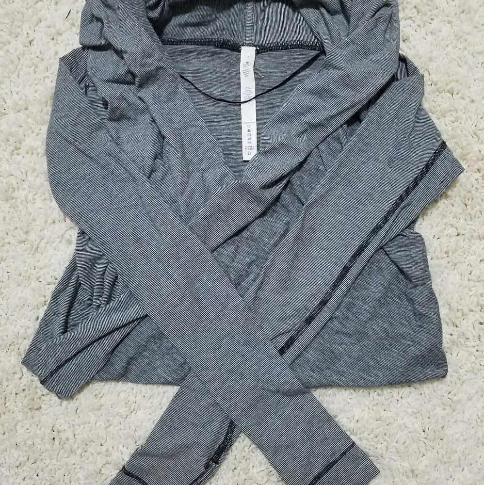 Lululemon All wrapped up